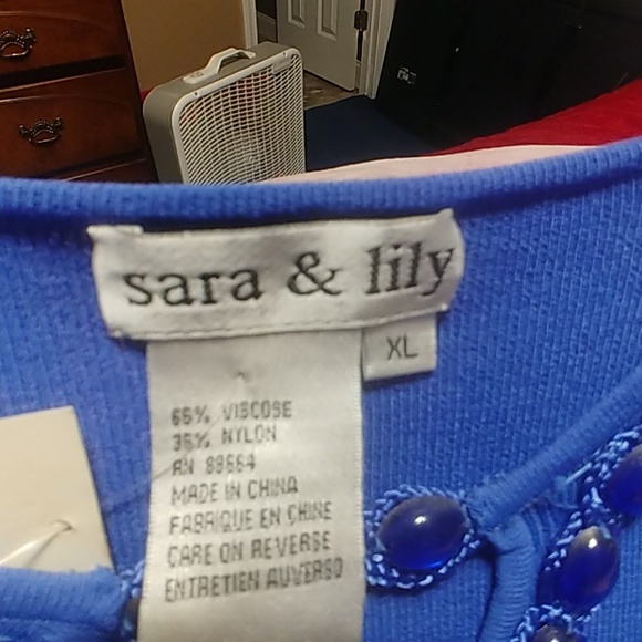 Sara & Lily sweater - Picture 4 of 4